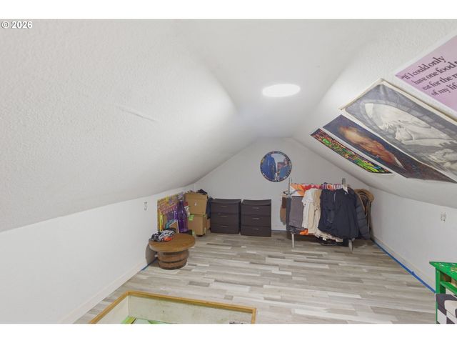 515 Nw DIMMICK St, Grants Pass, OR 97526