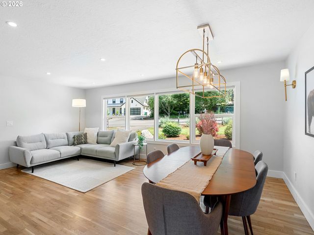 7625 Nw SKYLINE Blvd, Portland, OR 97229