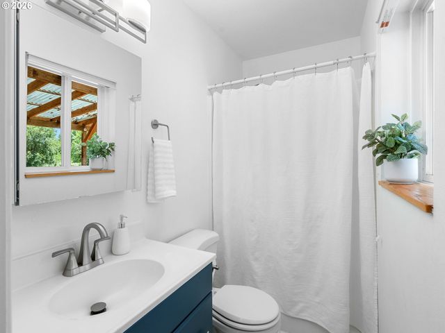 7625 Nw SKYLINE Blvd, Portland, OR 97229