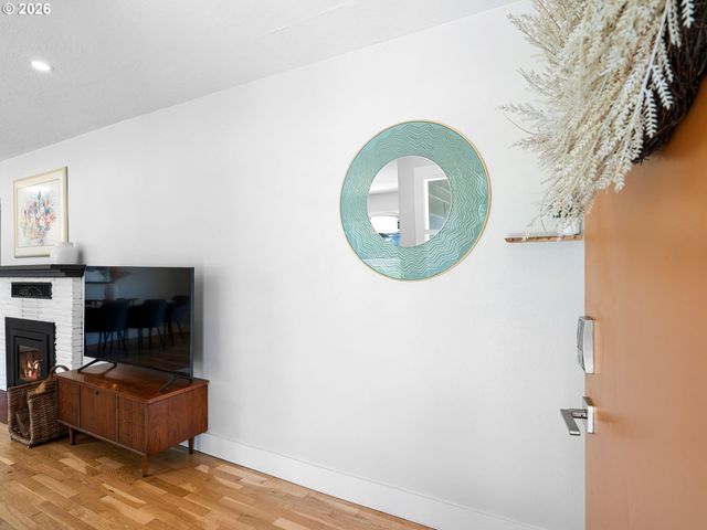7625 Nw SKYLINE Blvd, Portland, OR 97229