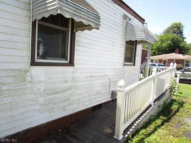 12 Oakcrest ST, Portsmouth, VA 23702