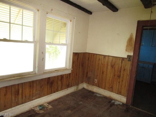 12 Oakcrest ST, Portsmouth, VA 23702