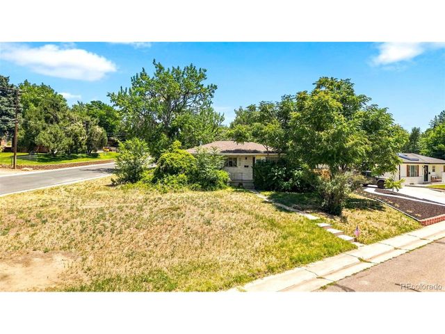 4900 S Kalamath Dr, Englewood, CO 80110
