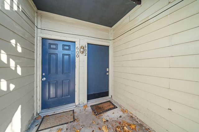 9009 Richmond Avenue 602, Houston, TX 77063