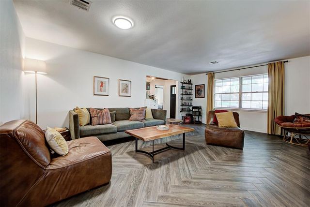 2321 Ashwood Lane, Norman, OK 73071