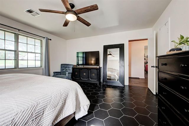 2321 Ashwood Lane, Norman, OK 73071