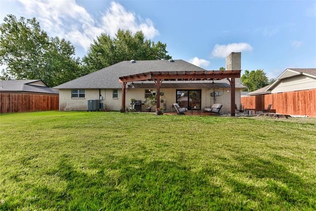 2321 Ashwood Lane, Norman, OK 73071