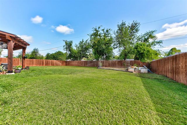 2321 Ashwood Lane, Norman, OK 73071