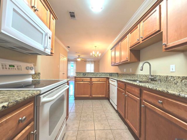 2108 Cypress Hall Alley, Baton Rouge, LA 70820
