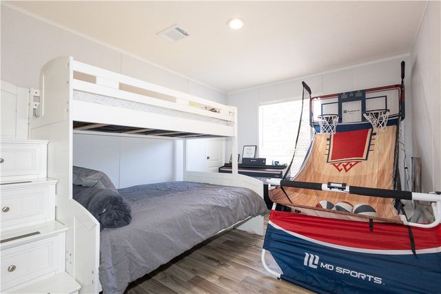 100 Tanglewood, Somerville, TX 77879