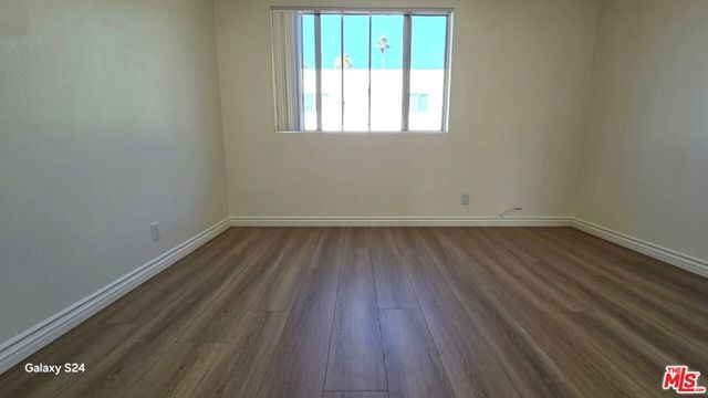 140 N Berendo Street 2, Los Angeles, CA 90004