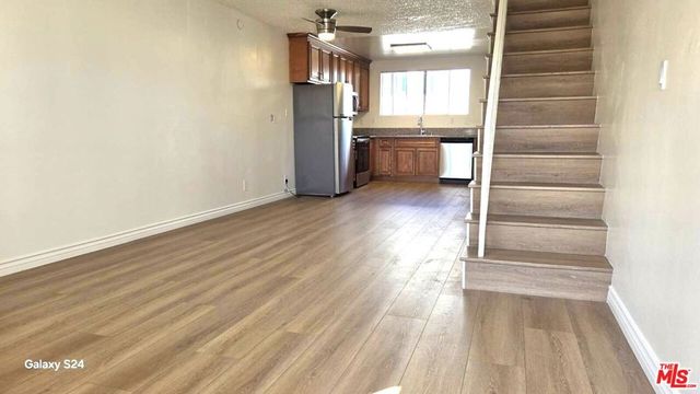 140 N Berendo Street 2, Los Angeles, CA 90004