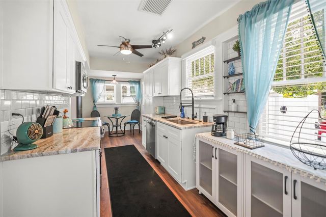 634 6TH STREET N, St Petersburg, FL 33701