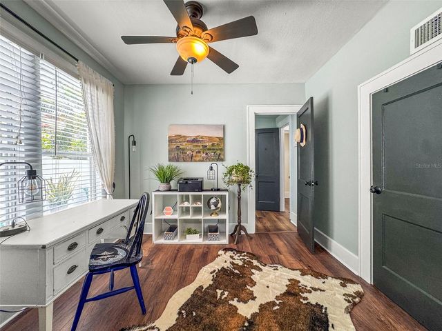 634 6TH STREET N, St Petersburg, FL 33701