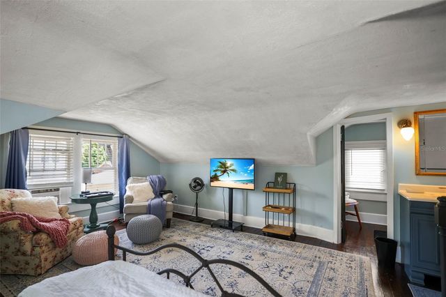 634 6TH STREET N, St Petersburg, FL 33701