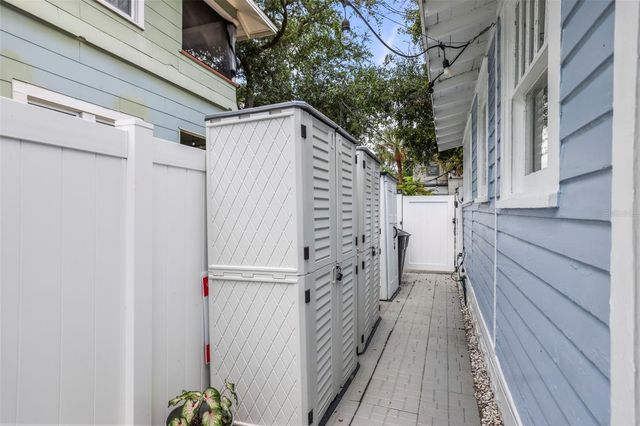 634 6TH STREET N, St Petersburg, FL 33701
