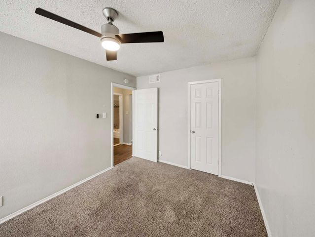 2401 Manor RD 222, Austin, TX 78722