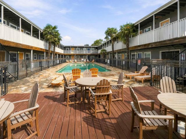 2401 Manor RD 222, Austin, TX 78722