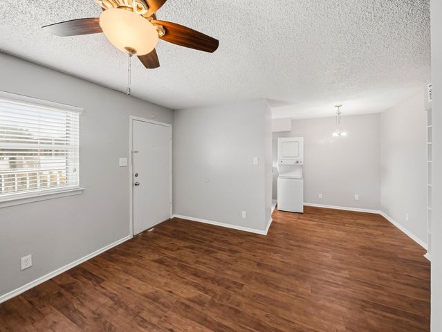 2401 Manor RD 222, Austin, TX 78722