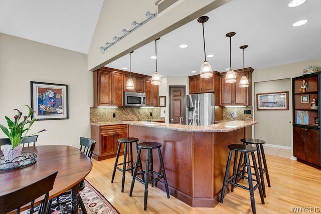 29 Brambly Court, Amherst, NY 14221