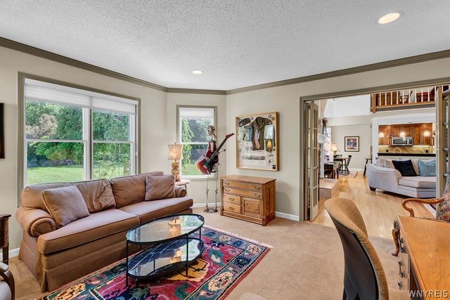 29 Brambly Court, Amherst, NY 14221
