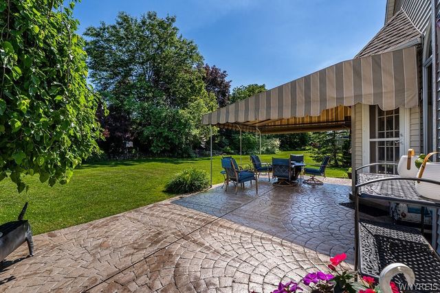 29 Brambly Court, Amherst, NY 14221