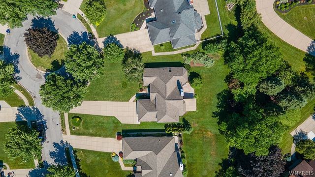 29 Brambly Court, Amherst, NY 14221