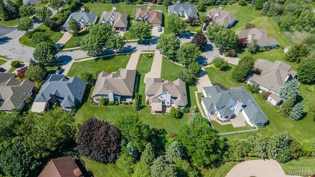 29 Brambly Court, Amherst, NY 14221