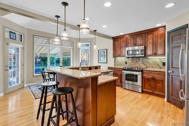 29 Brambly Court, Amherst, NY 14221