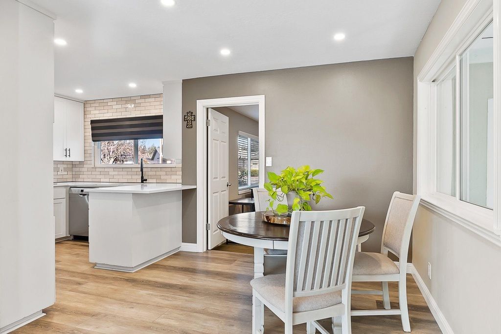 Image 10 of property listing at 1777 1777 Clayton Way, Concord, CA 94519