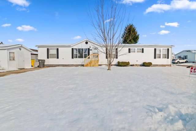 9740 Hathaway Drive, Salem Township, MI 48167
