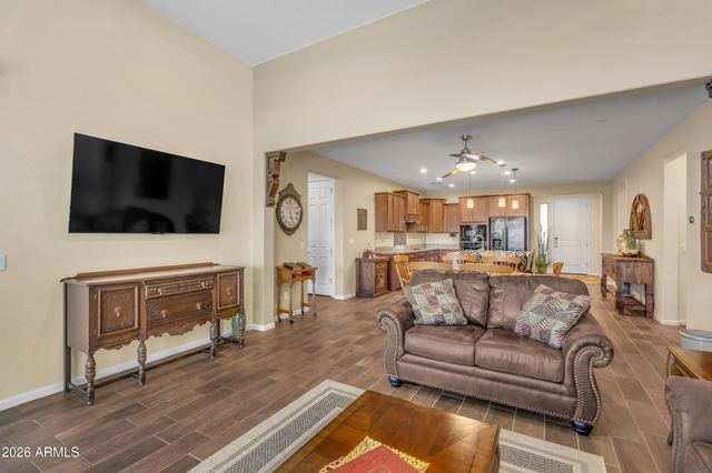 9014 W RUTH Avenue, Peoria, AZ 85345