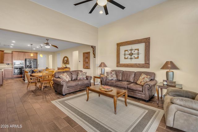 9014 W RUTH Avenue, Peoria, AZ 85345