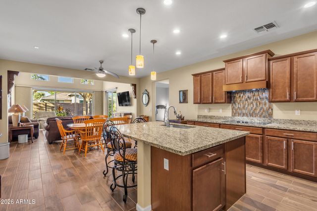 9014 W RUTH Avenue, Peoria, AZ 85345