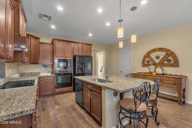 9014 W RUTH Avenue, Peoria, AZ 85345