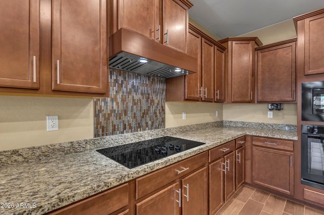 9014 W RUTH Avenue, Peoria, AZ 85345