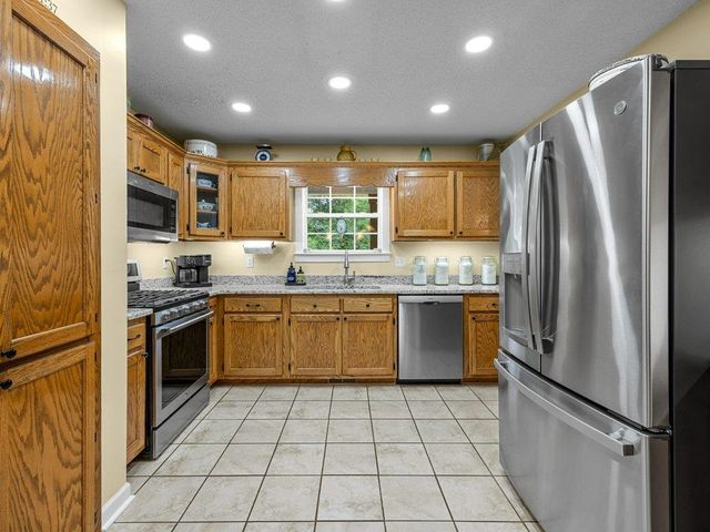 431 Patterson Rd, Spartanburg, SC 29307