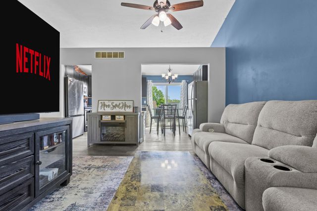 1015 Shadowridge Drive, Elsmere, KY 41018