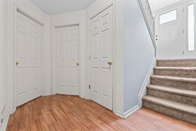 1015 Shadowridge Drive, Elsmere, KY 41018