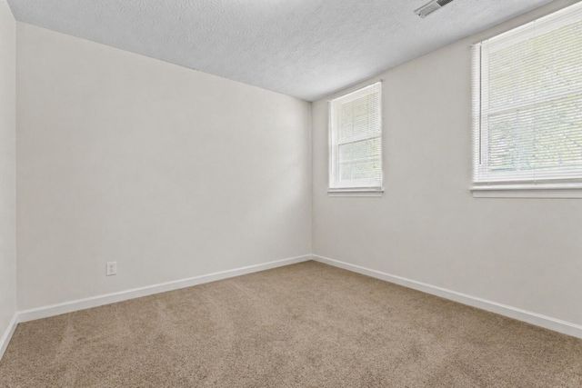 1015 Shadowridge Drive, Elsmere, KY 41018