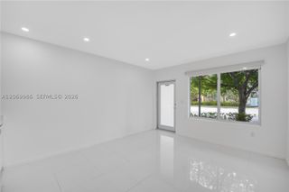 801 15th St 108, Miami Beach, FL 33139