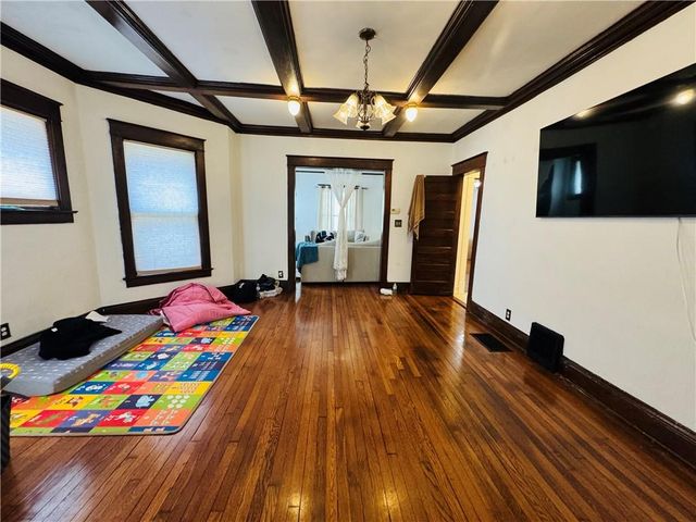 133 S Cypress Avenue, Kansas City, MO 64123