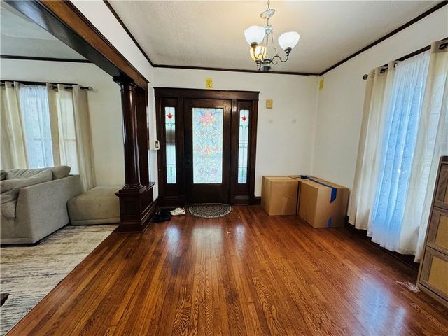 133 S Cypress Avenue, Kansas City, MO 64123