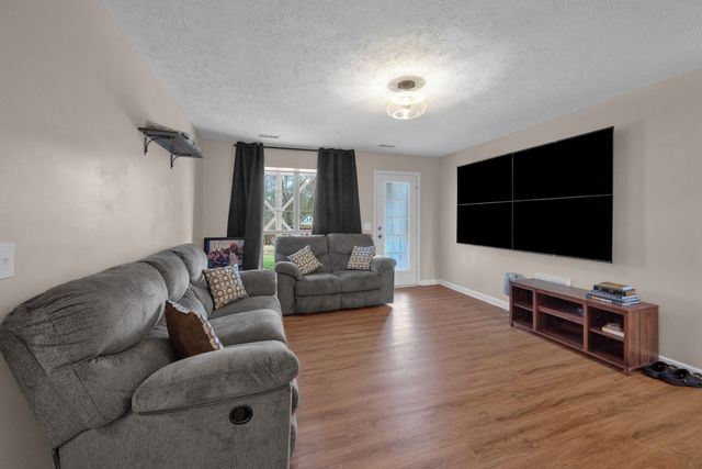 161 E Harbor, Hendersonville, TN 37075