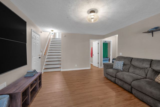 161 E Harbor, Hendersonville, TN 37075