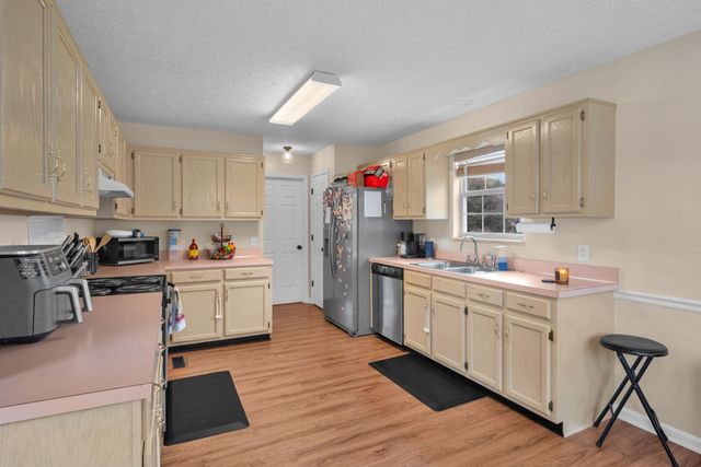 161 E Harbor, Hendersonville, TN 37075