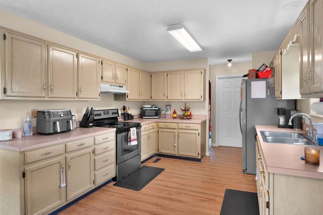 161 E Harbor, Hendersonville, TN 37075