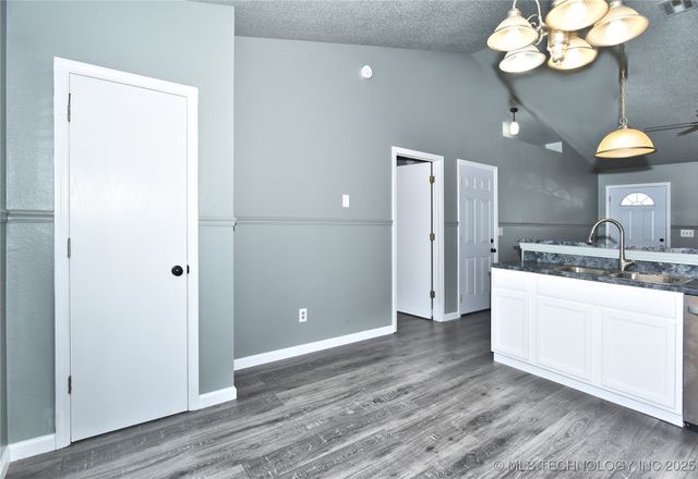 14901 E 90th Street N, Owasso, OK 74055