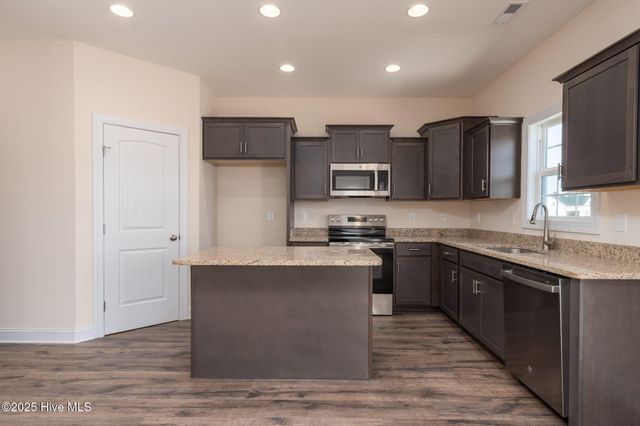 2032 Bluewater Boulevard, New Bern, NC 28562