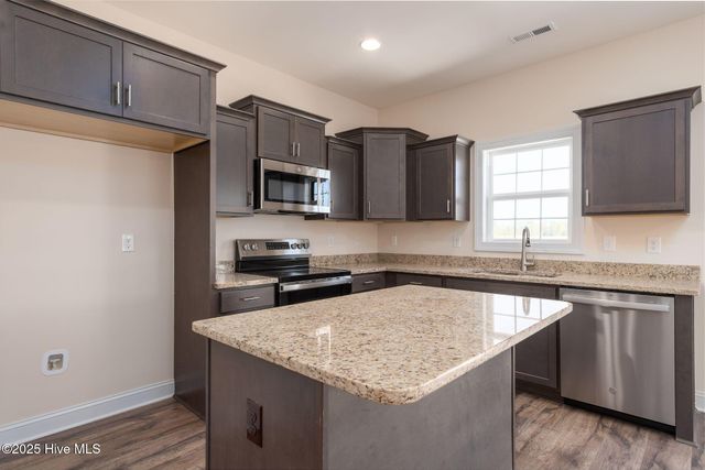 2032 Bluewater Boulevard, New Bern, NC 28562